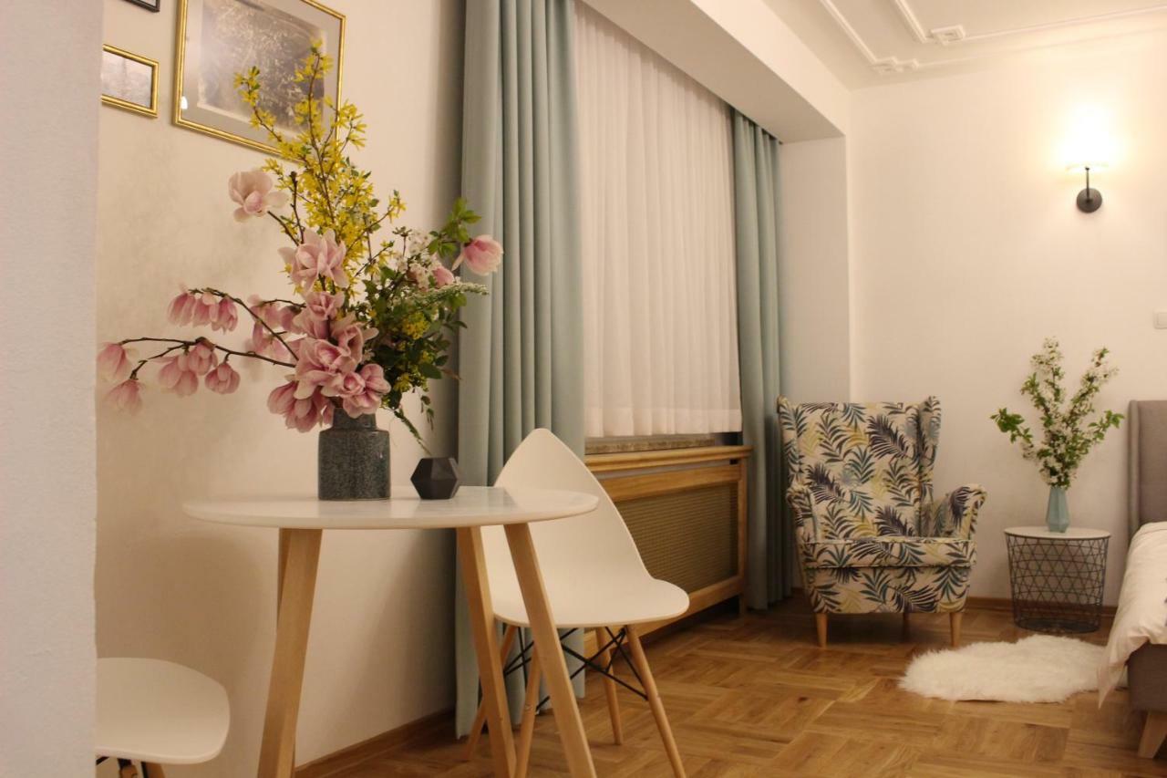 Rynek 24 Apartment *
