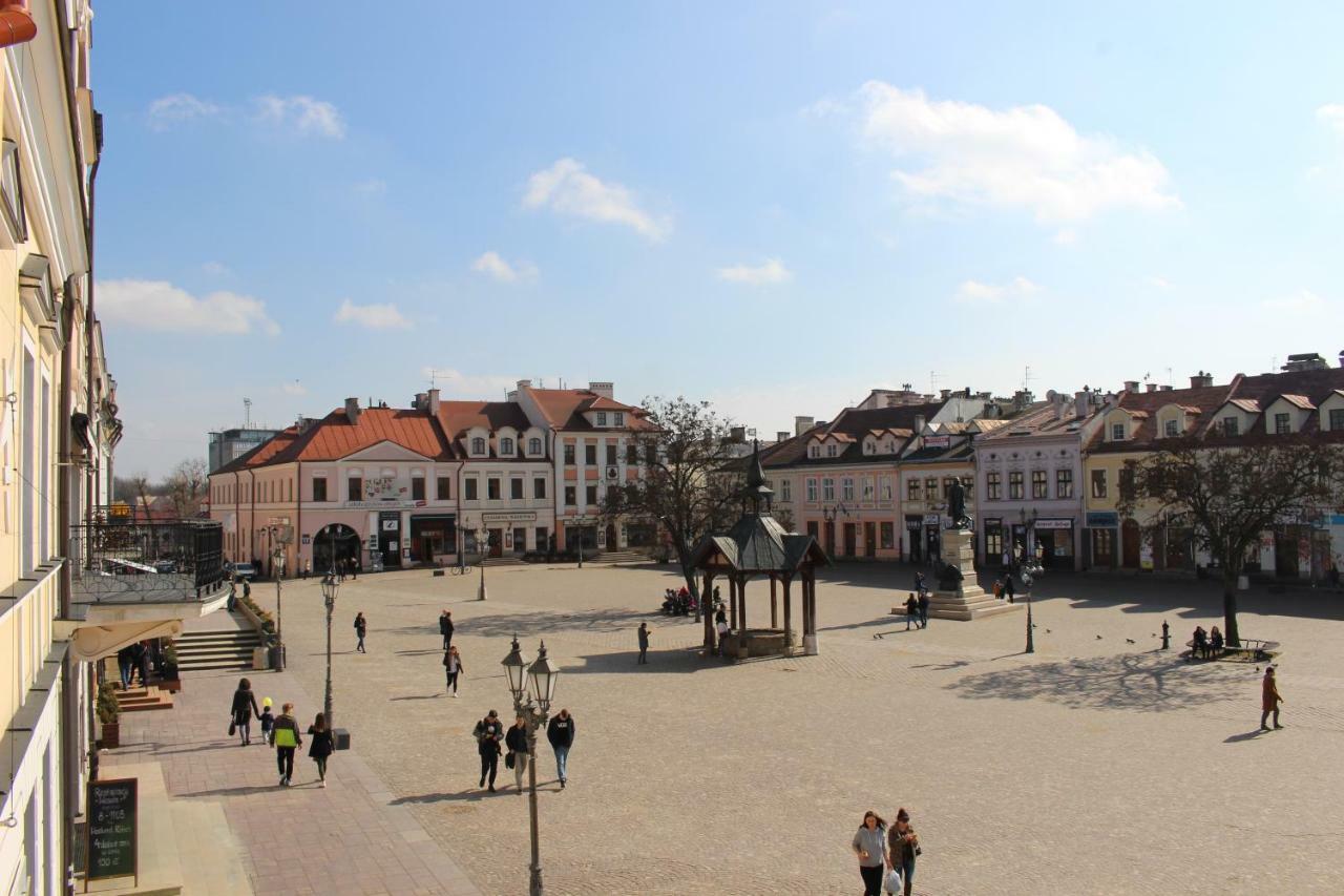Rynek 24 Apartment *